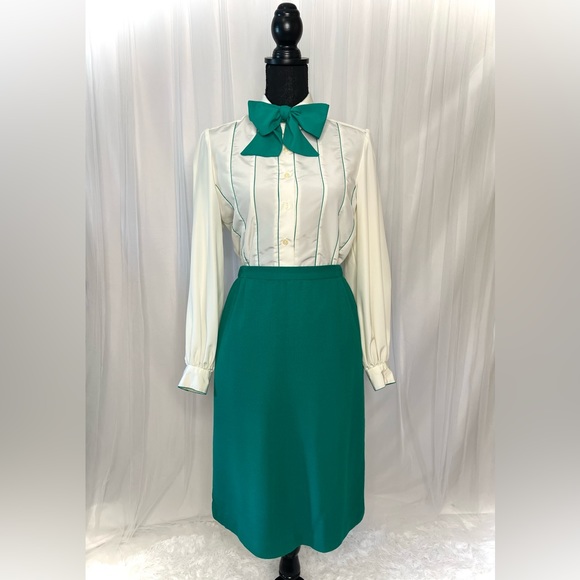 Vintage 70’s s Emerald Green Lilli Anne 3 pc. Ensemble. COAT INCLUDED! - Picture 4 of 17